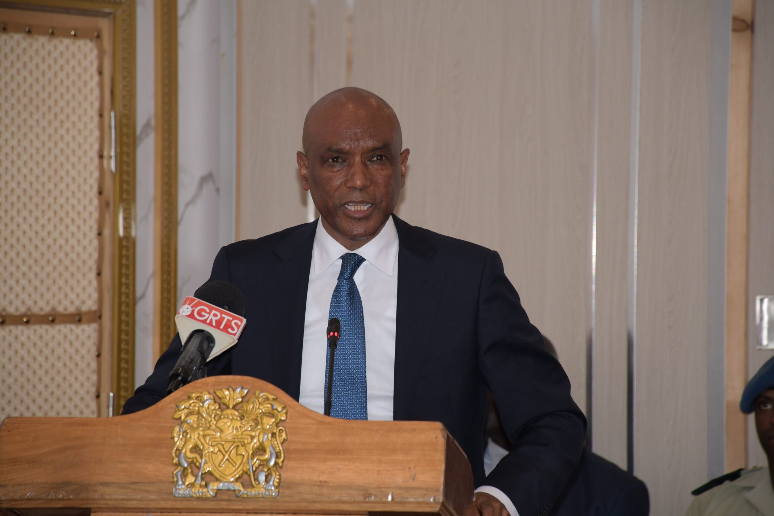 Mountaga Sy, Vice President of Soliaris Africa Ltd., delivers remarks at the PPA signing ceremony